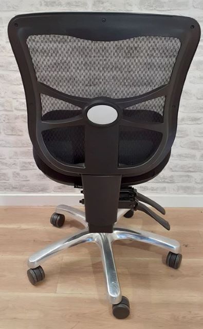 Ergonomic Office Chair | FIL Furniture