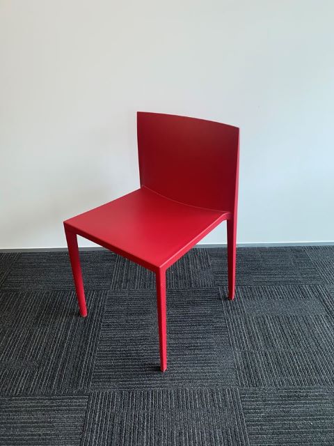 Modern Café Chairs | FIL Furniture