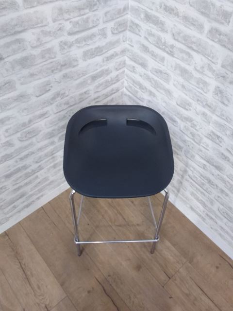 Bar Stools | FIL Furniture