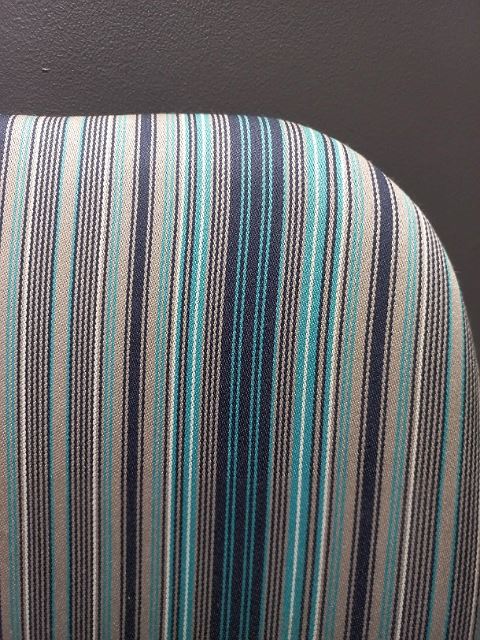 Lips Sled Chair – Segis - Image 5