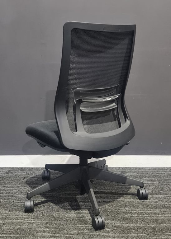 Ergonomic Office Chair | FIL Furniture