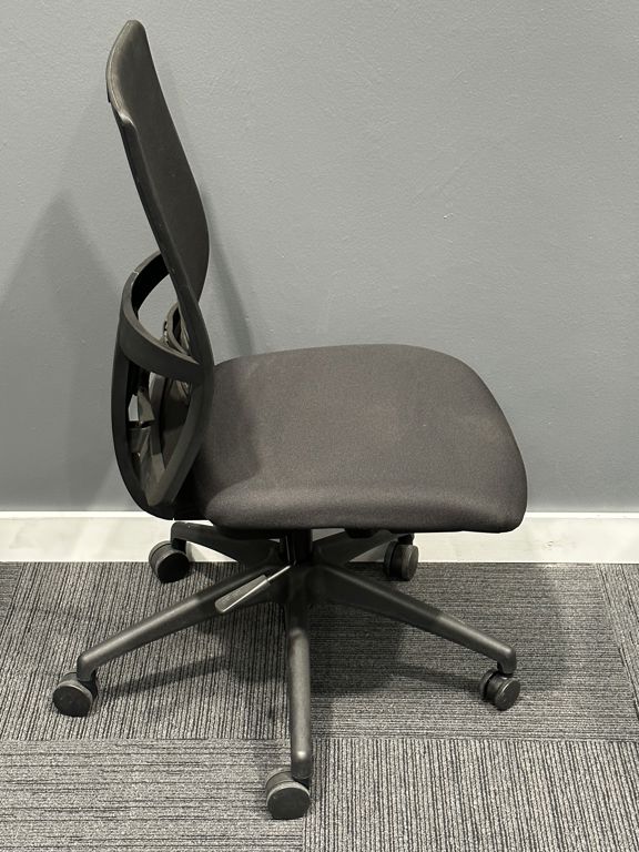 Ergonomic Office Chair | FIL Furniture