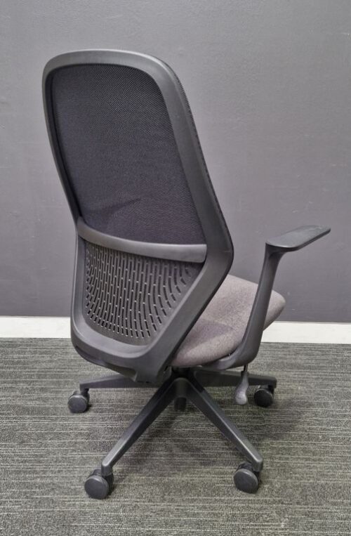 Ergonomic Office Chair | FIL Furniture