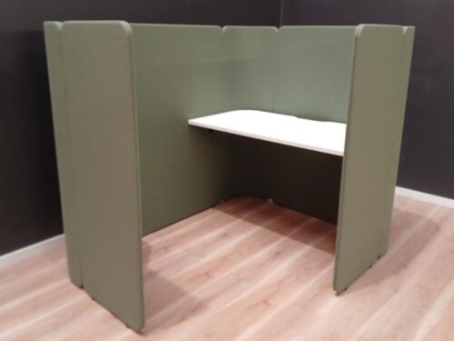 Privacy Focus Pod | FIL Furniture