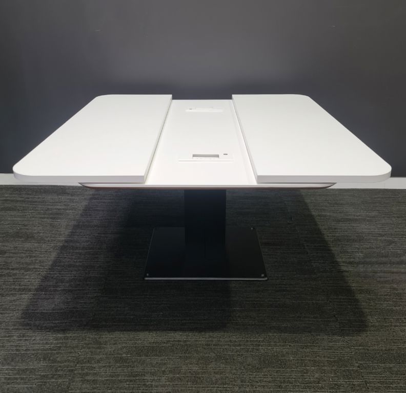 Meeting Table | FIL Furniture