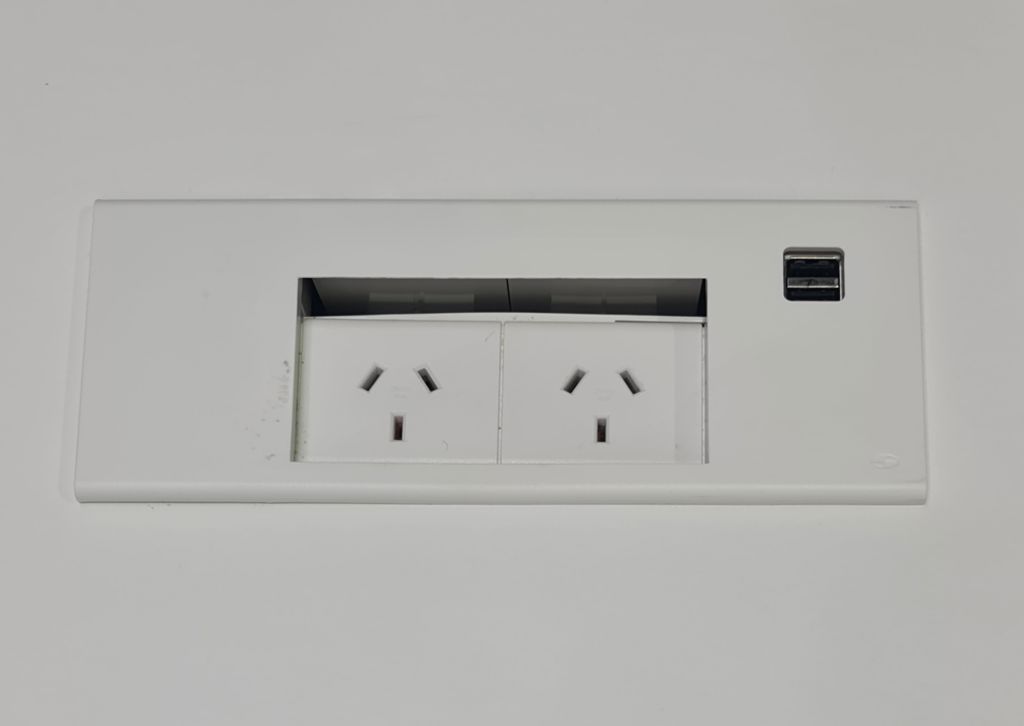 Meeting Table | FIL Furniture