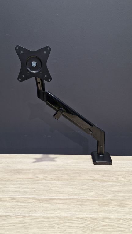 Monitor Single Arm | FIL Furniture
